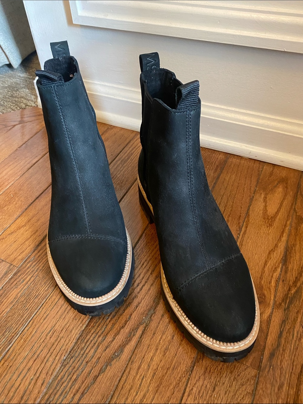 Black TOMS Boots for Women Sleek Faux Suede Slip on Ankle Boots Great Condition